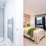 Appartement Stylish 2-bed Centre With Parking