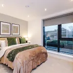 Appartement Stylish 2-bed Centre With Parking