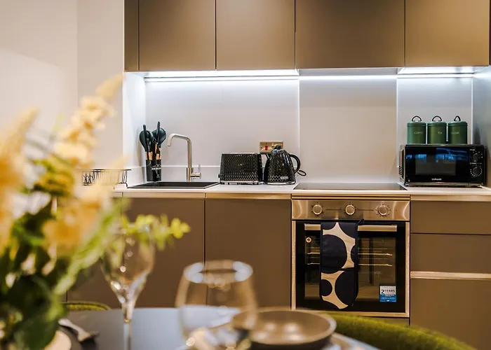 Stylish 2-bed Centre With Parking Appartement