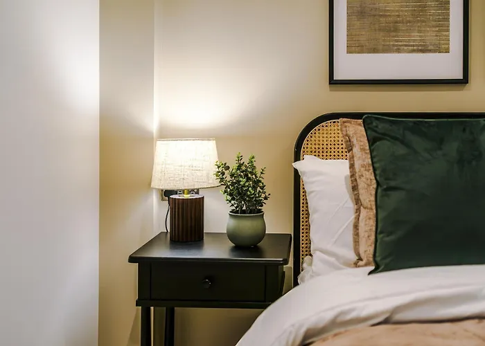 Stylish 2-Bed City Centre Apt With Parking * 利兹