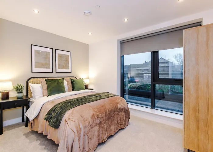 Appartement Stylish 2-bed Centre With Parking