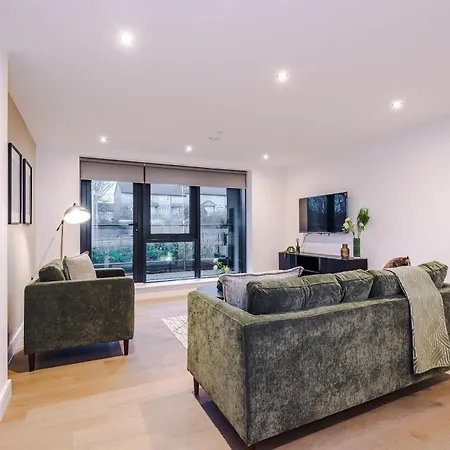 Stylish 2-bed Centre With Parking Διαμέρισμα Λιντς